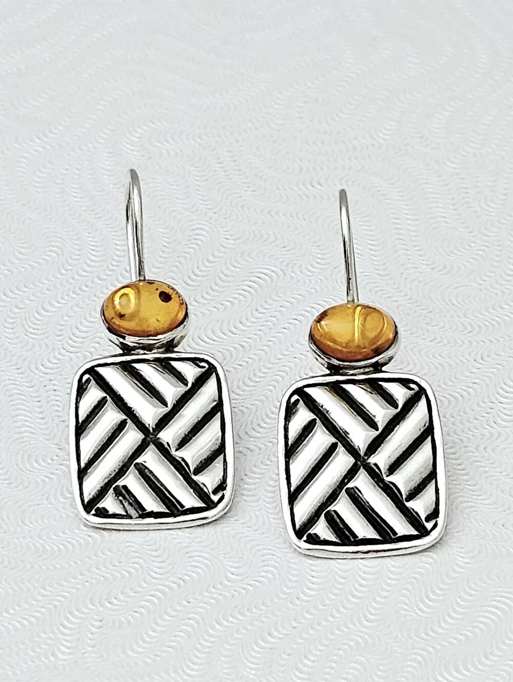 Silpada Rare Sterling Silver Amber Cabochon Rectangular Chevron Earrings W1451
